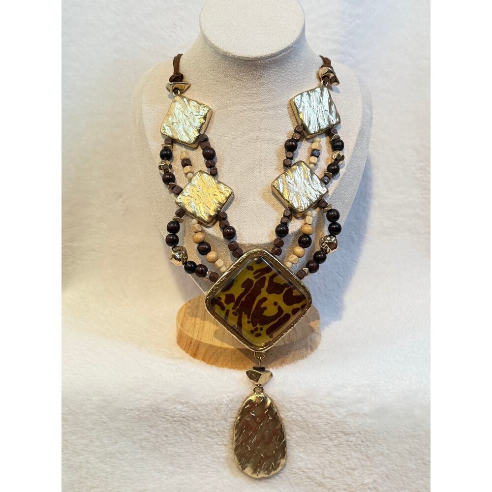 Chunky Boho Beaded Necklace – Gold Squares + Patterned Pendant